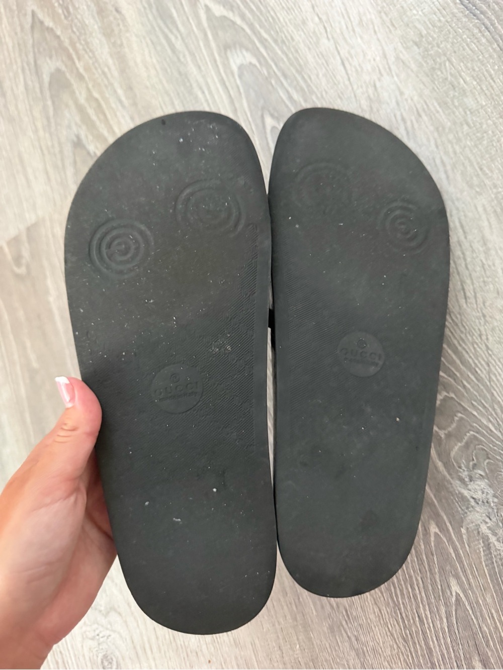 Gucci Pursuit '72 Slides - Picture 4 of 5